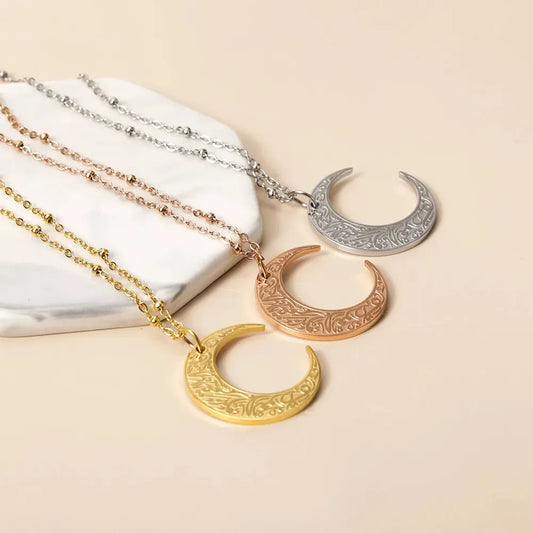 JMT-833482 Muslim Jewelry Hypoallergenic Jewelry Custom Moon Pendant Arabic Calligraphy Embossed Necklace Islamic Ayatul Kursi Jewelry