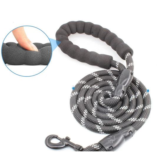 JMT-283594 Durable Nylon Dog Leash with Poop Bag Holder - Available in 4ft, 5ft, 6ft, and 7ft