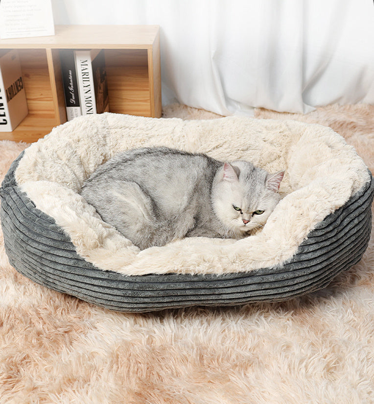 JMT-001546 Cozy Oval Plush Mat for Cats and Dogs - Ideal for Winter Comfort