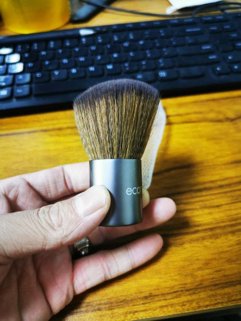 JMT-007306 Large Flame Powder Brush for Blush and Makeup Application