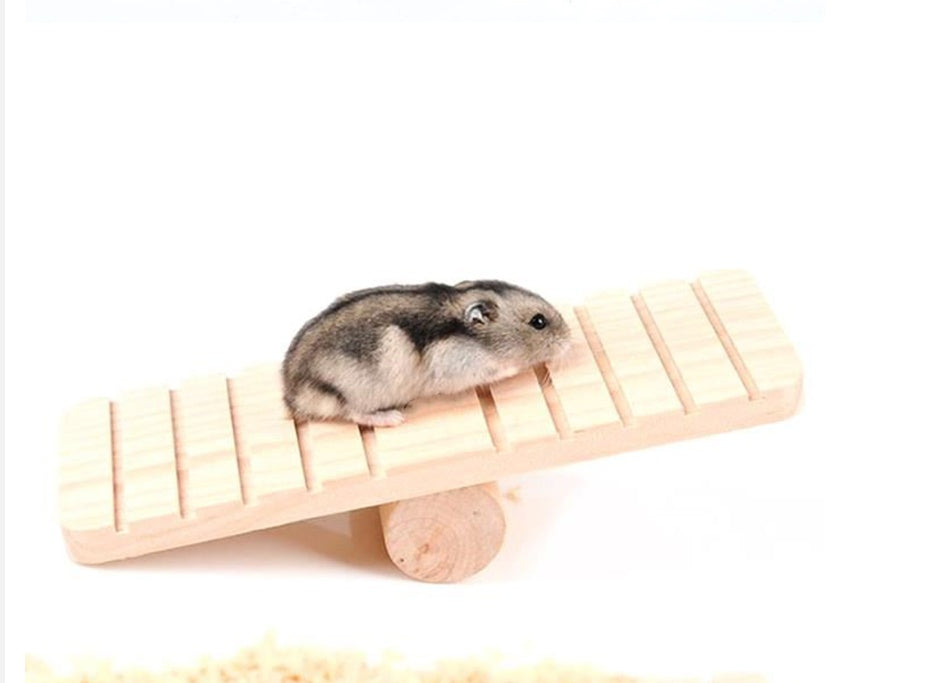 JMT-008138 Natural Wooden Hamster Seesaw for Stress Relief and Exercise
