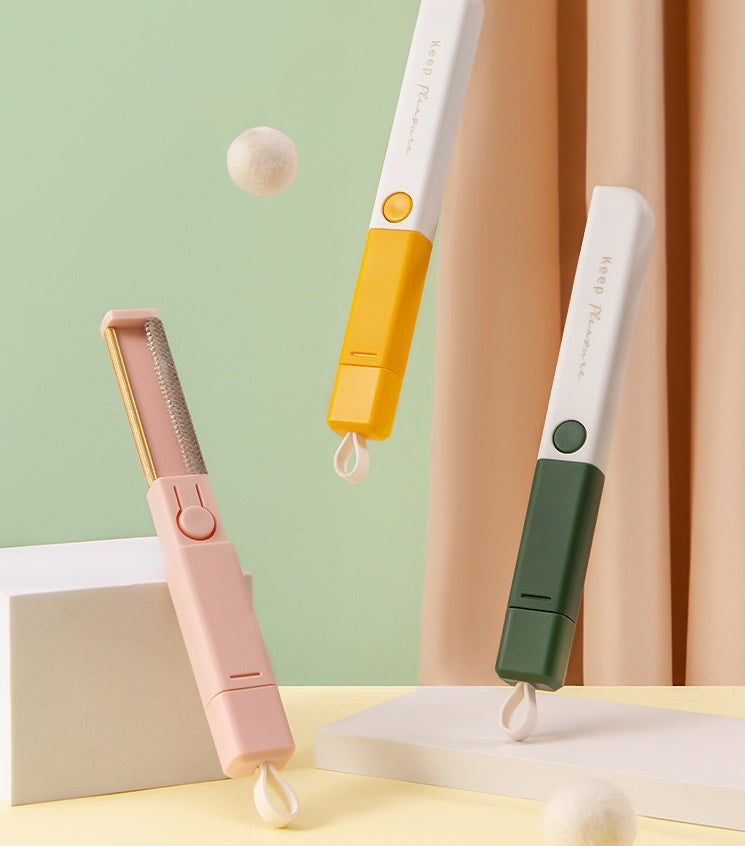 JMT-027338 Electrostatic Carry Clothes Hair Removal Brush - Compact Design in Yellow, Green, and Pink