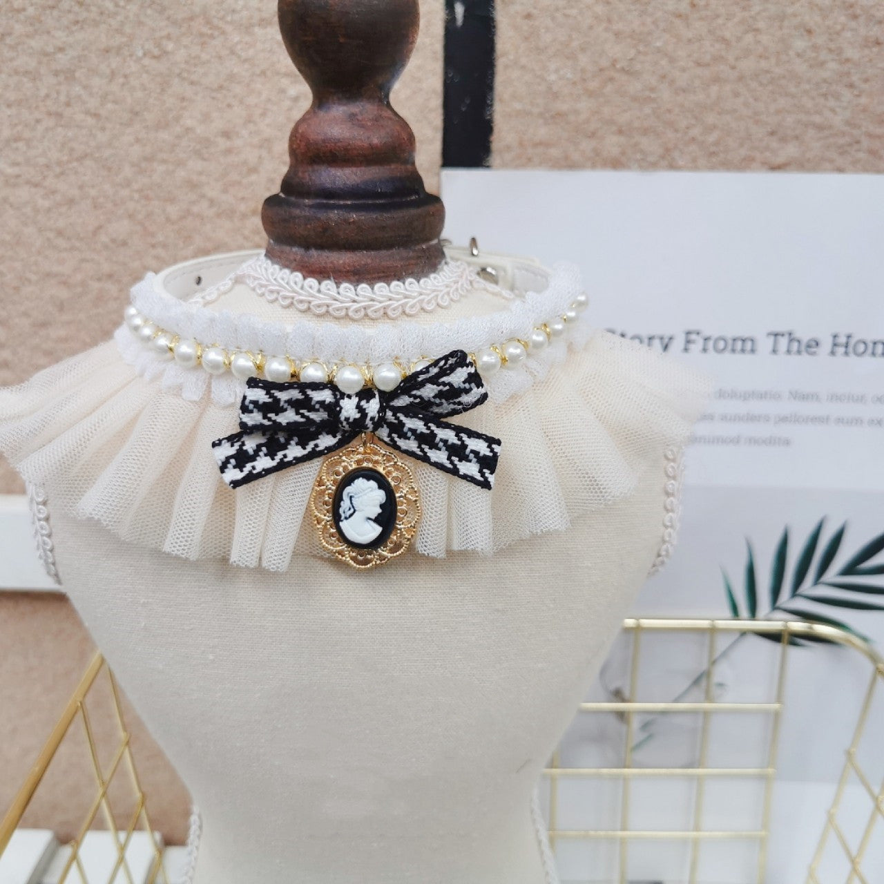 JMT-027914 Small Fragrance Pearl Collar for XS to Large Sizes