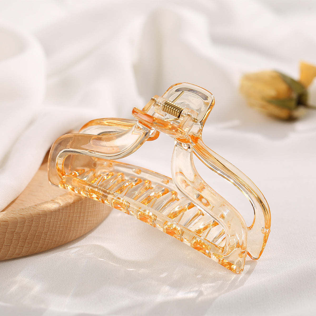 JMT-048202 Pearl Embroidery Butterfly Hairpin Decorative Clip for Women