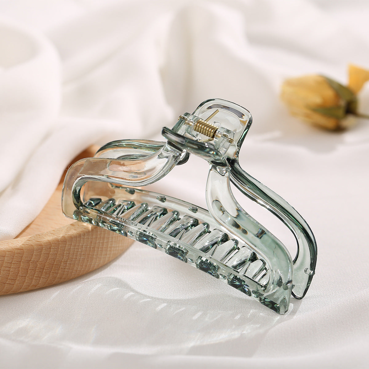 JMT-048202 Pearl Embroidery Butterfly Hairpin Decorative Clip for Women