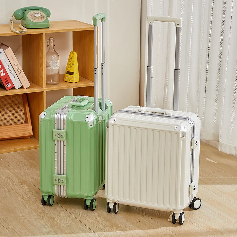 JMT-048714 18-Inch USB Charging End Cup Holder for Travel Trolley with Rotating Casters, ABS and Aluminium Construction
