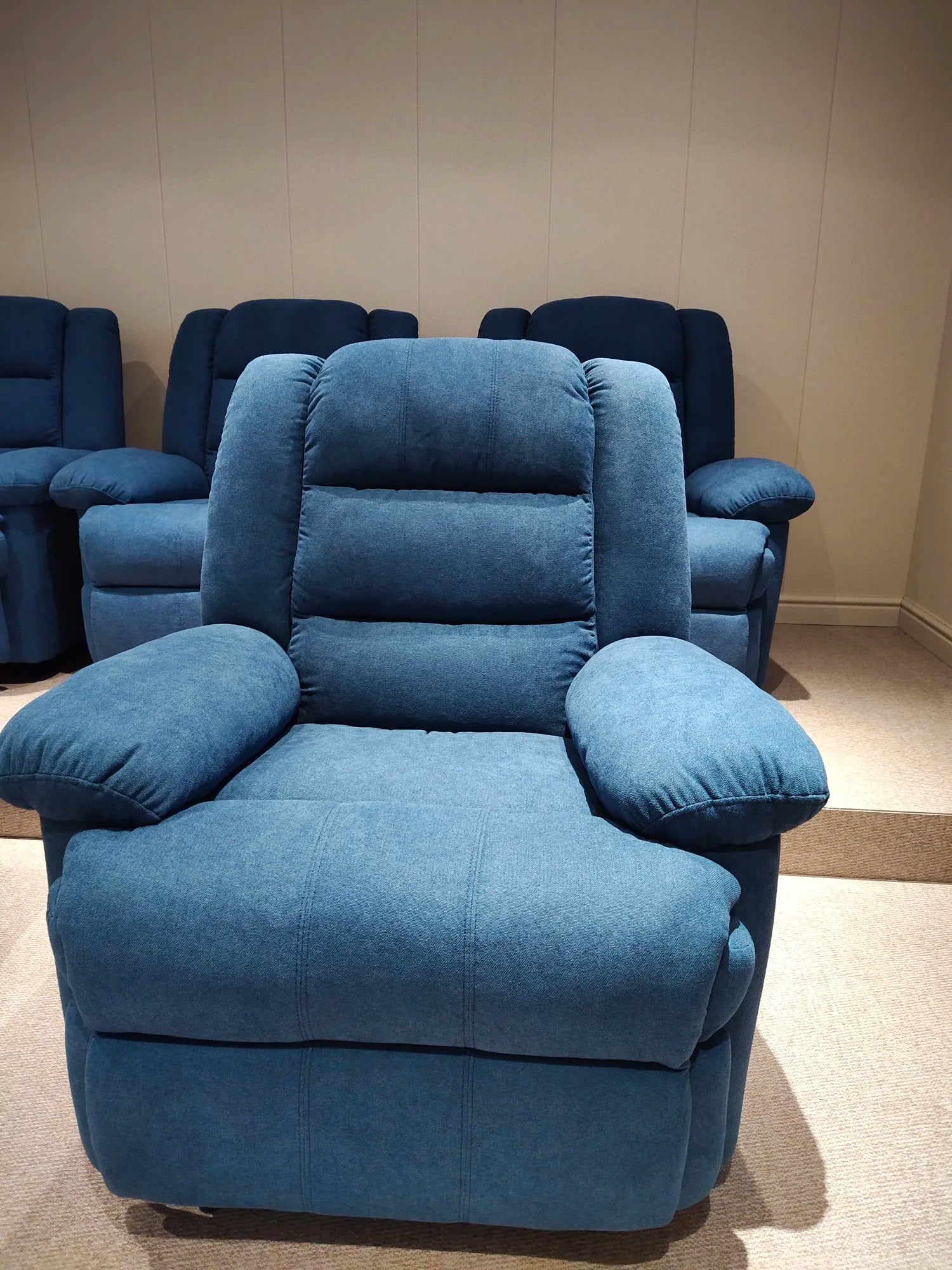 JMT-057482 Zero Gravity Recliner Chair with Adjustable Positions and Comfortable Upholstery
