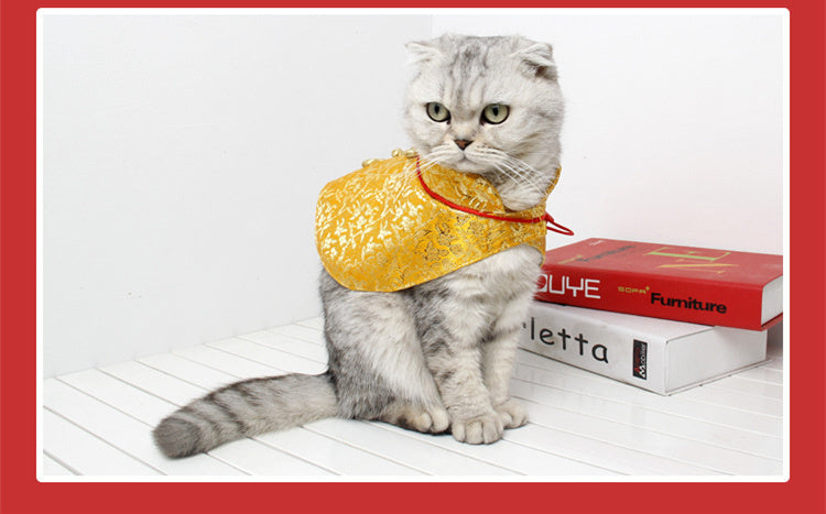 JMT-060810 Cozy Red Cloak for Cats - Acrylic New Year Pet Outfit with Envelope