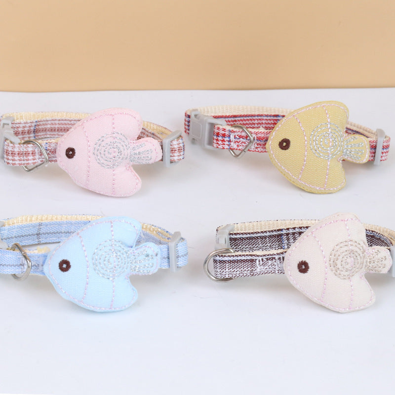 JMT-075338 Small Monochrome Fish-Shaped Cat Collar - Casual Polyester Design