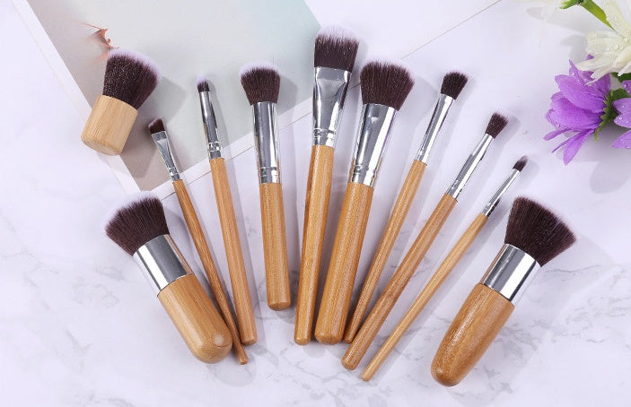 JMT-077258 11-Piece Bamboo Handle Makeup Brush Set with Linen Bag for Blush and Foundation Application