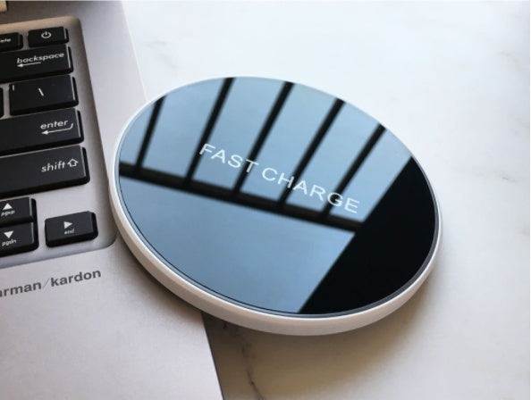 JMT-082122 Ultra-Thin Tempered Glass Panel Wireless Charger with Smart Overcurrent and Over-Temperature Protection