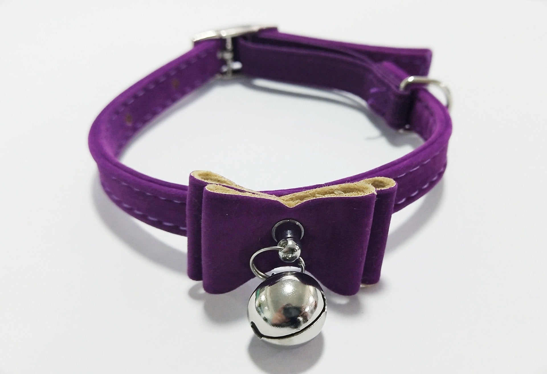 JMT-082250 Flocked Cat Collar with Bell - Adjustable 1.0x30cm Metal and Flocking Fabric