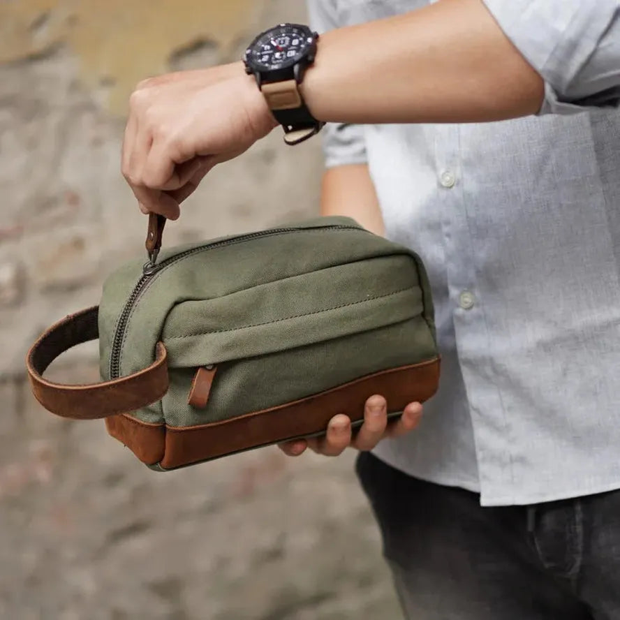 JMT-096138 Men's Vintage Canvas Waterproof Toiletry Bag with Zipper for Travel and Cosmetics Storage