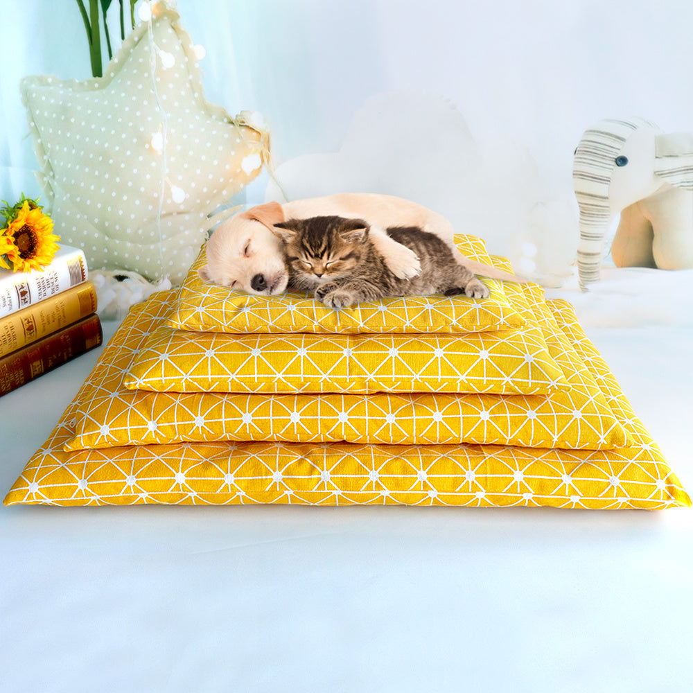 JMT-106762 All-Season Removable and Washable Breathable Sleeping Mat for Pets - Available in Multiple Sizes