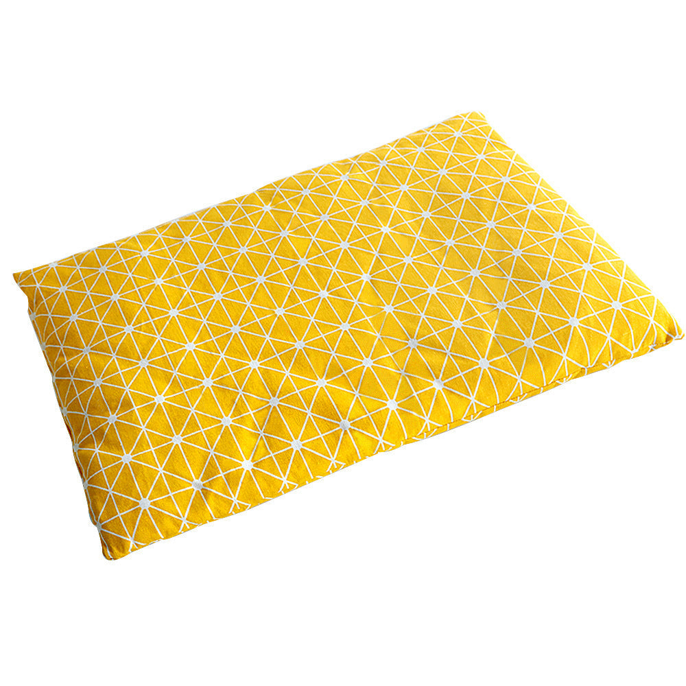 JMT-106762 All-Season Removable and Washable Breathable Sleeping Mat for Pets - Available in Multiple Sizes