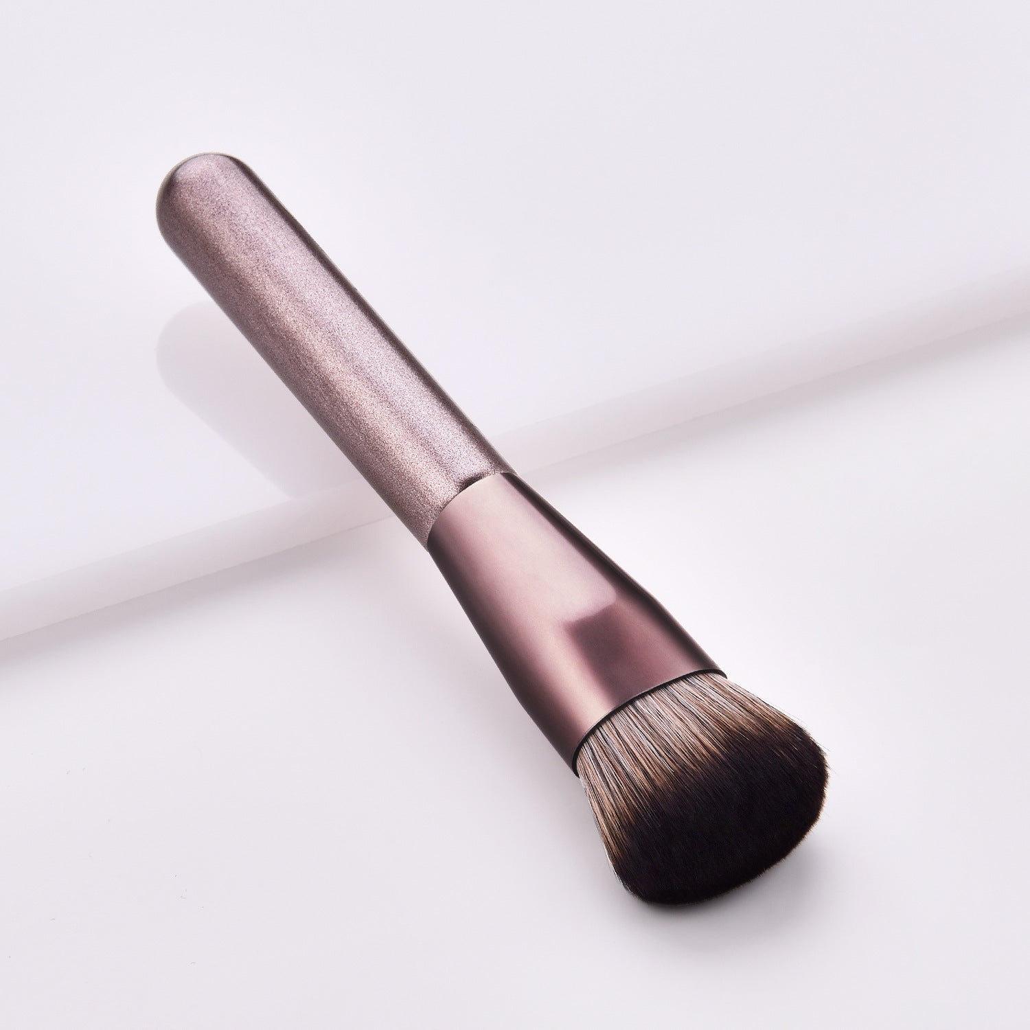 JMT-110026 12-Piece Makeup Brush Set with Nylon Bristles and Long Wooden Handles