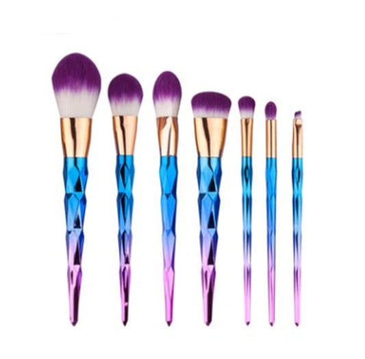 JMT-130442 7-Piece Nylon Makeup Brush Set with Long Plastic Handles, Diamond Foundation Brush Included