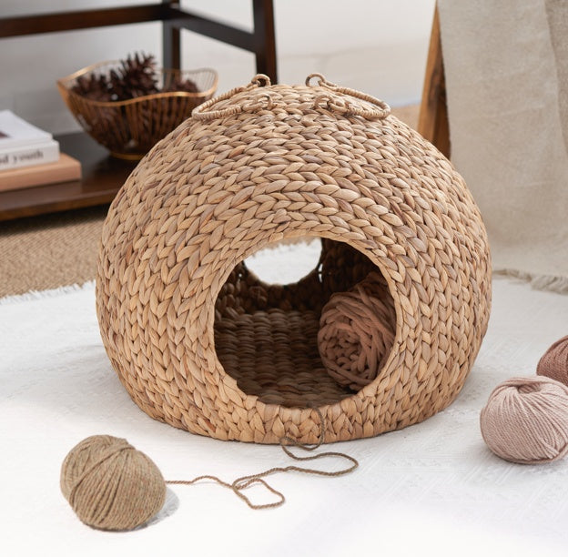 JMT-154890 Natural Water Hyacinth Woven Circular Cat Bed with Handle - 18"x18"x18" - Eco-Friendly Design