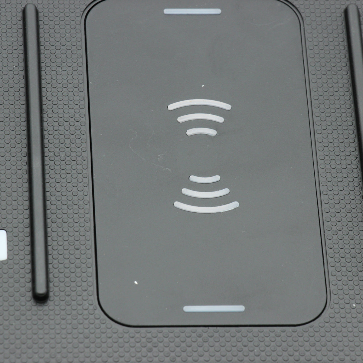 JMT-166410 Wireless Charging Car Mount with Auto-Sensing Feature - ABS and Aluminum Alloy Design