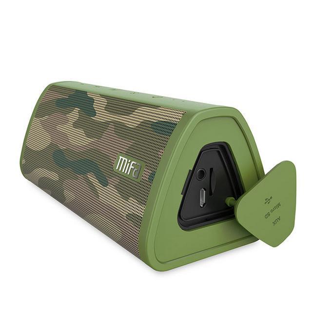 JMT-174154 Waterproof Bluetooth Outdoor Speaker with 10W Subwoofer and Built-in Lithium Battery