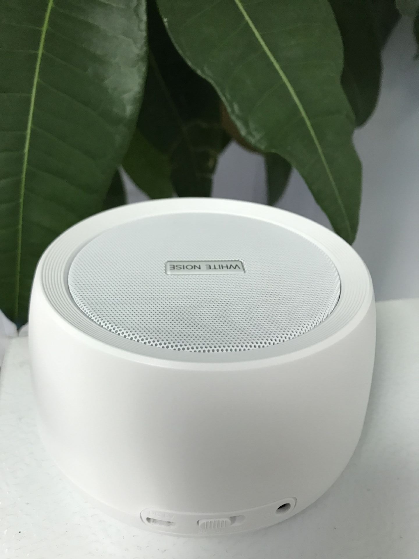 JMT-186314 White Noise Sound Machine for Better Sleep
