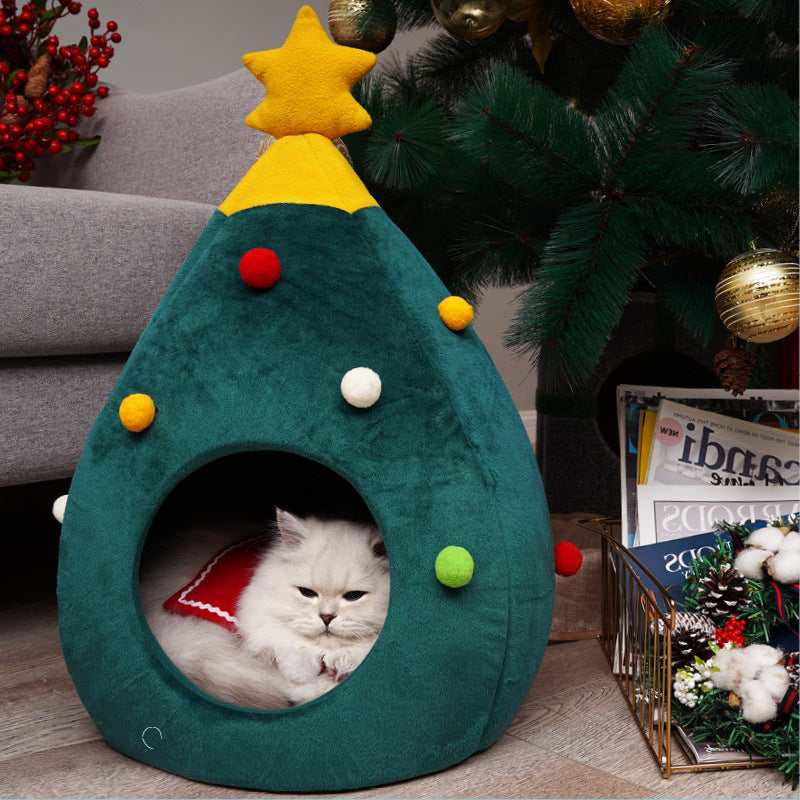 JMT-188106 Cozy Christmas Tree Pet Bed - Warm Winter Nest for Cats and Dogs in Green