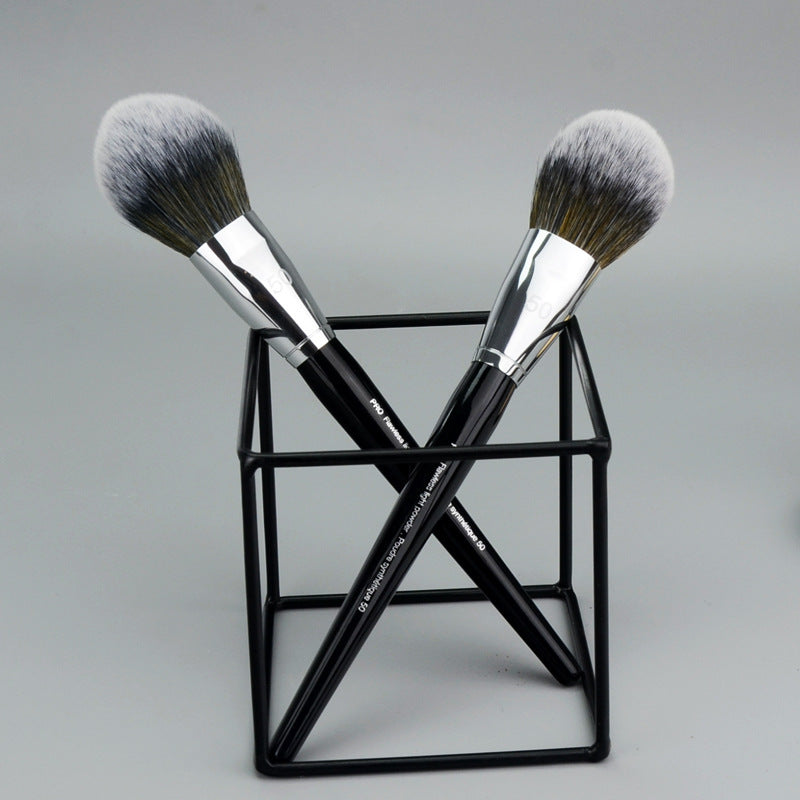 JMT-190218 Peach Shape Loose Powder Brush with Wooden Handle for Blush Application