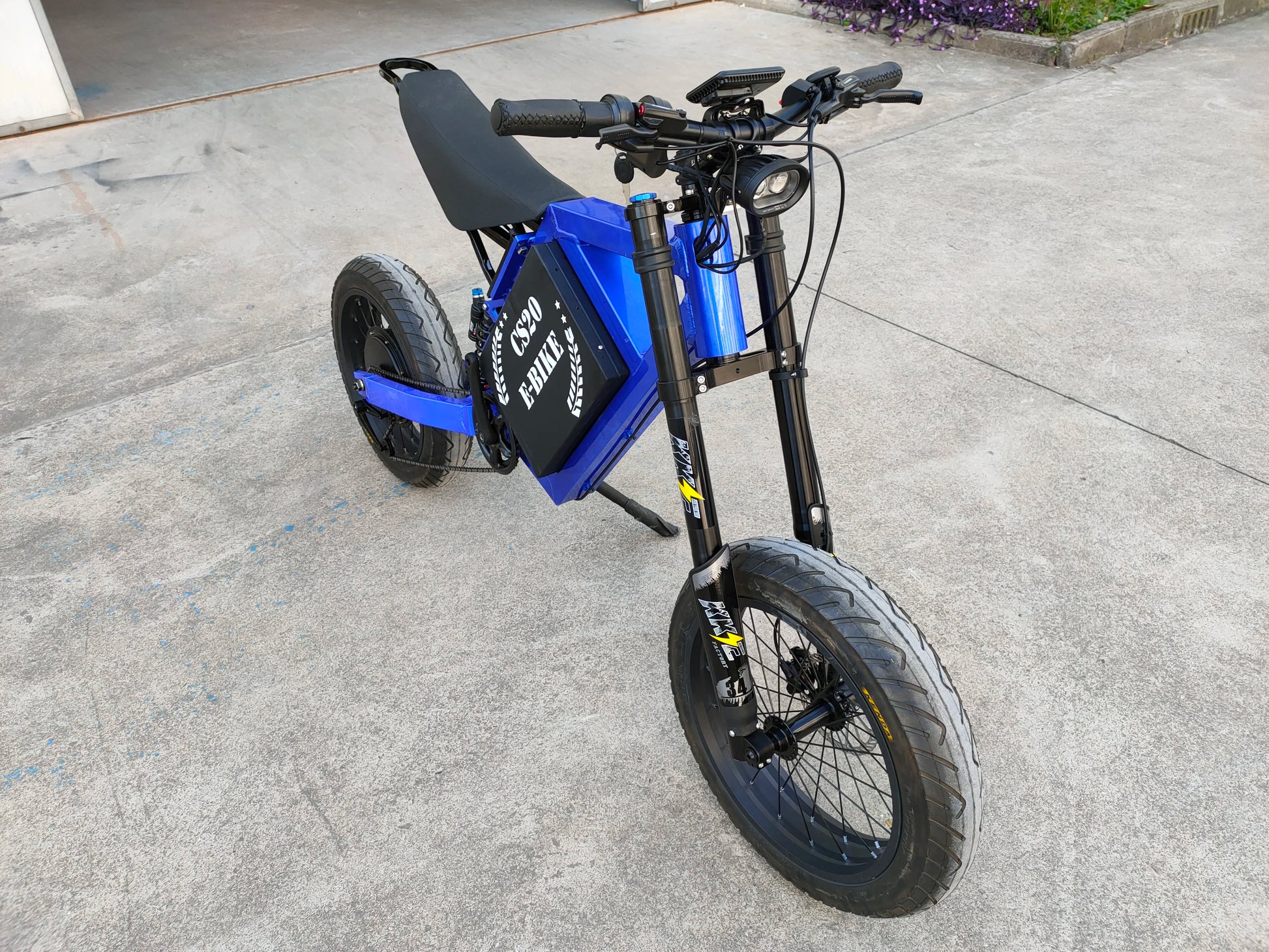 JMT-196298 High-Performance 12000W Electric Dirt Bike for Off-Road Adventure , Top Speed 27.9 mph