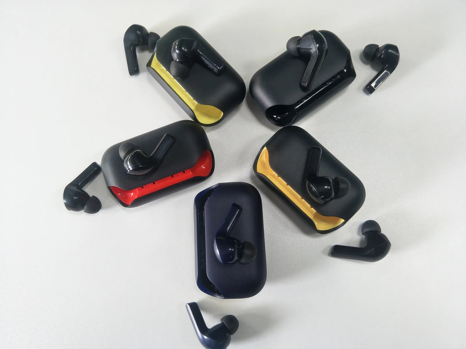 JMT-204938 Wireless TWS Earbuds with LED Display, 800mAh battery, Type-C Charging, Bluetooth Connectivity