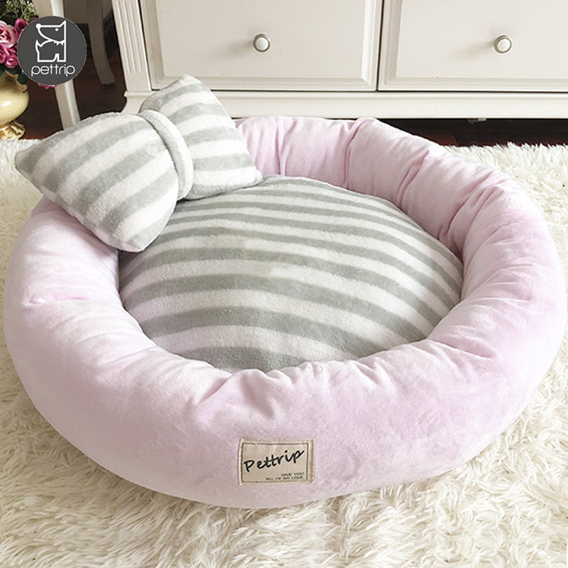 JMT-217418 Crystal Velvet Round Pet Kennel with Included Pillow - Available in Blue, Pink, and Purple, Sizes S, M, L