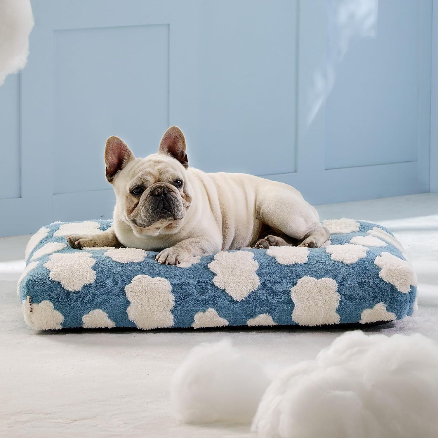 JMT-235530 Chic Large Dog Bed with Thick Shredded Foam and Removable Cover for Indoor and Outdoor Use