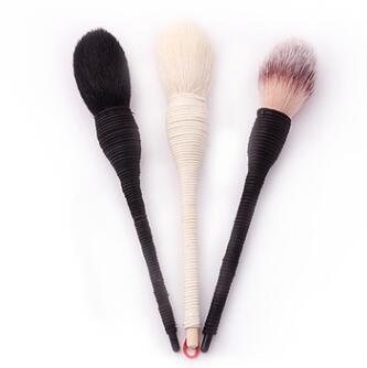JMT-238794 Goat Hair & Synthetic Makeup Brush with Rattan Handle