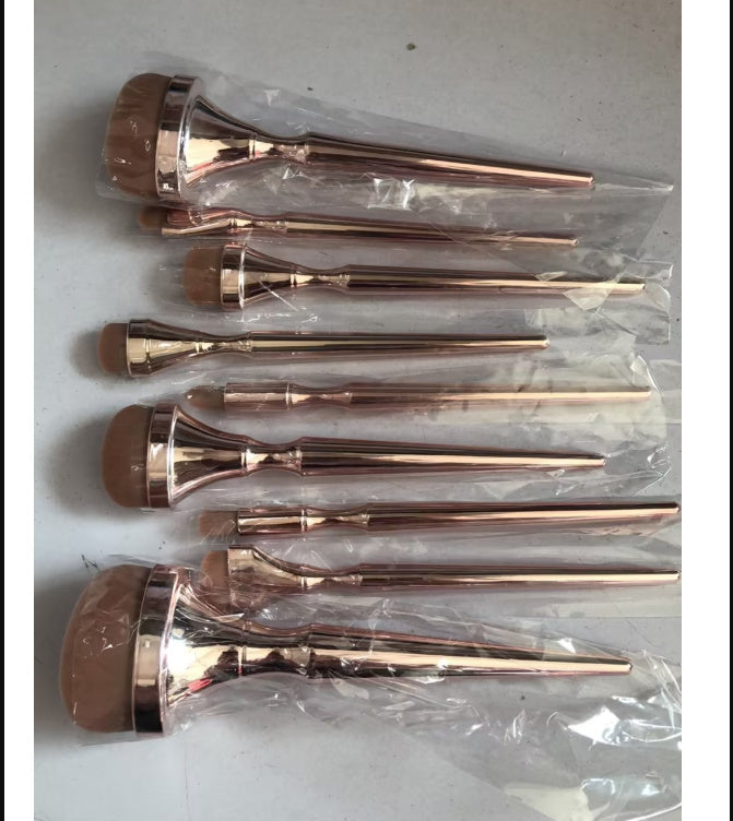 JMT-243402 Golden Makeup Brush Set - 9 Nylon Brushes with Long Plastic Handles, 17.5CM Total Length