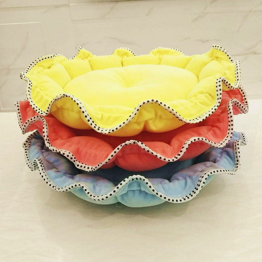 JMT-253642 Cozy Bud Shape Small Dog Bed in Yellow - Soft Polar Fleece and Cotton Design for Pets Up to 10kg