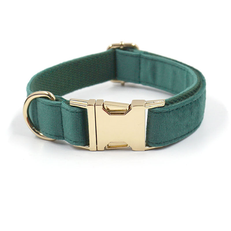 JMT-300938 Christmas Green Velvet Dog Collar with Gold Buckle and Leash Set