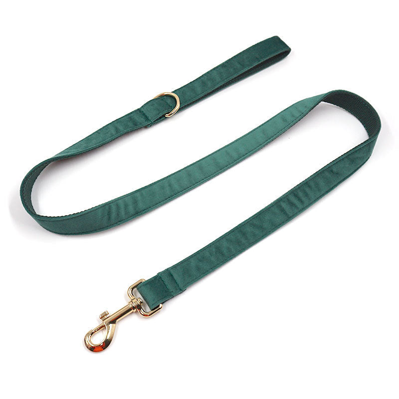 JMT-300938 Christmas Green Velvet Dog Collar with Gold Buckle and Leash Set