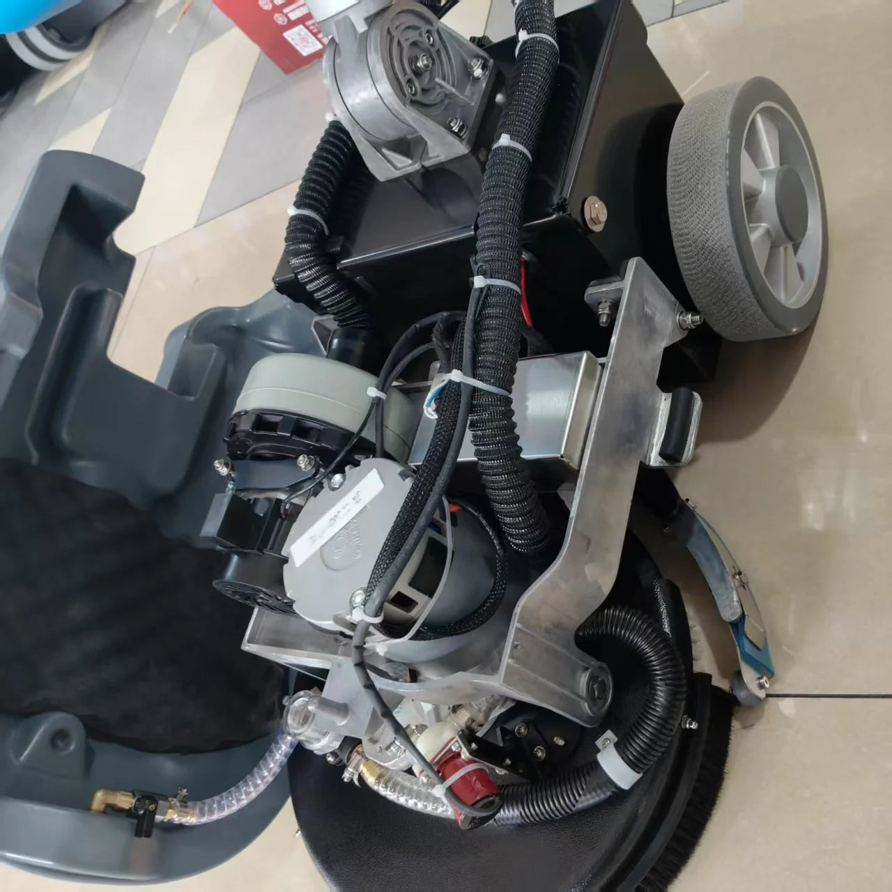 JMT-306826 Hand Held Small Floor Scrubber KUER KR-XS15D Industrial Cleaning Equipment