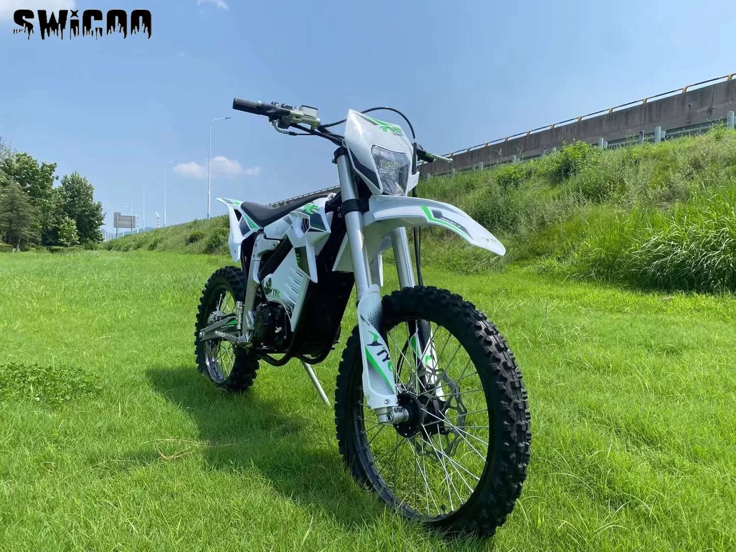 JMT-308426 High Power 3000W Electric Off-Road Dirt Bike for Adventure Riding , Top Speed 27.9 mph