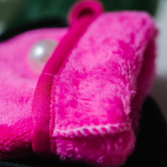 JMT-316554 Gentle Makeup Remover Towel for Sensitive Skin - Soft and Effective Cleansing in Pink, Purple, Black, Grey