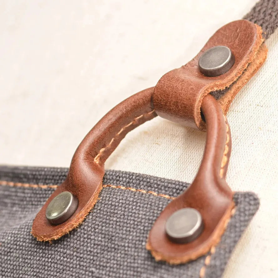 JMT-323210 Vintage Handmade Canvas Apron for Kitchen and Cafe Work, Unisex Leather Trim