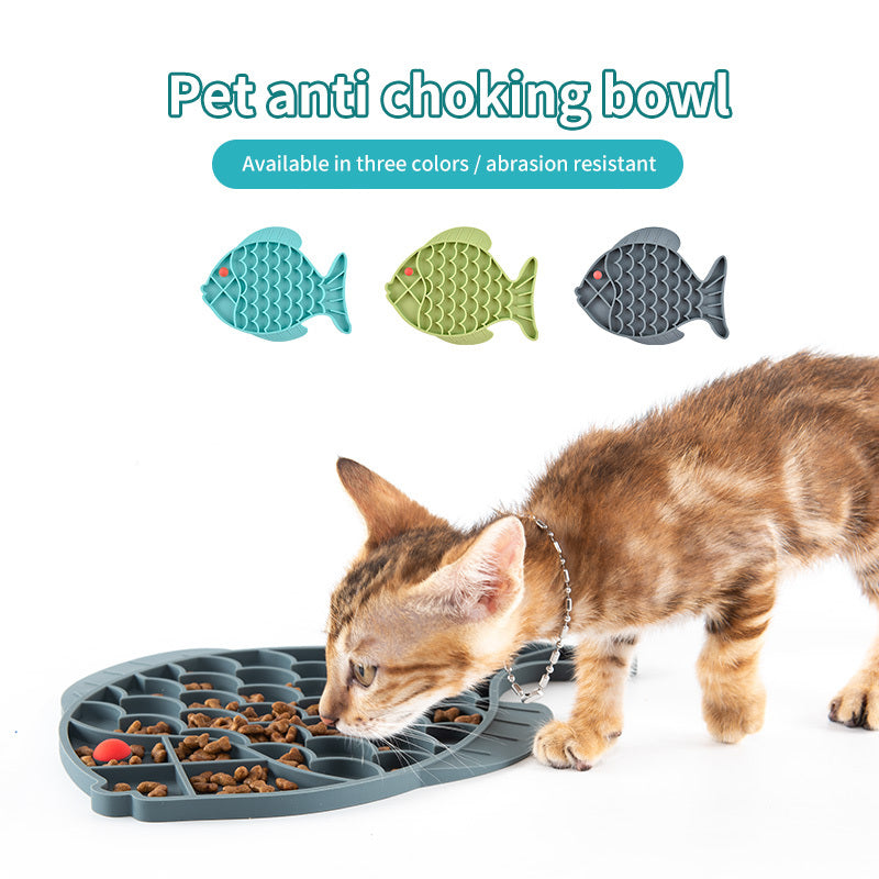 JMT-323338 Fish-Shaped Silicone Slow Feeding Mat for Dogs and Cats - Licking Plate and Dinner Bowl