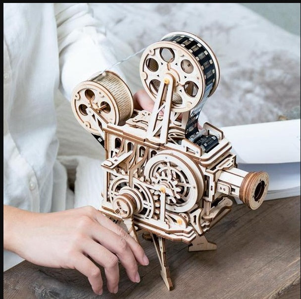 JMT-323338 Hand-Cranked Wooden Film Projector - Mechanical 3D Puzzle for Ages 15 and Up