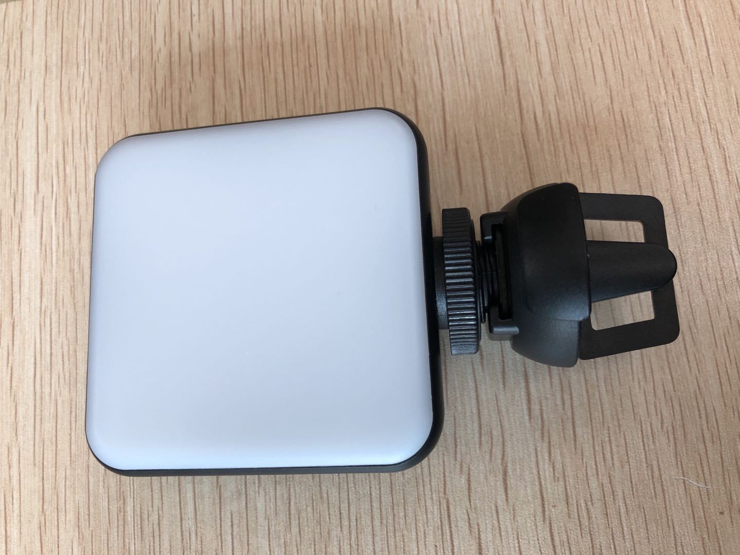 JMT-354314 Rechargeable Adjustable Dual Color Temperature Clip-On Video Fill Light