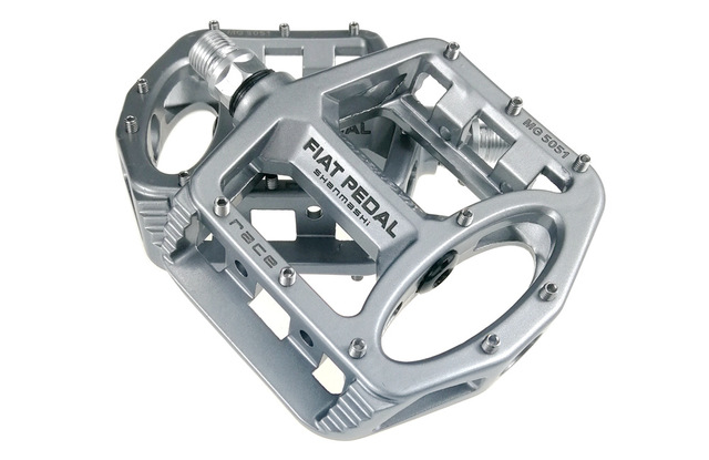 JMT-357450 Lightweight Magnesium Alloy Mountain Bike Flat Pedals for Enhanced Performance