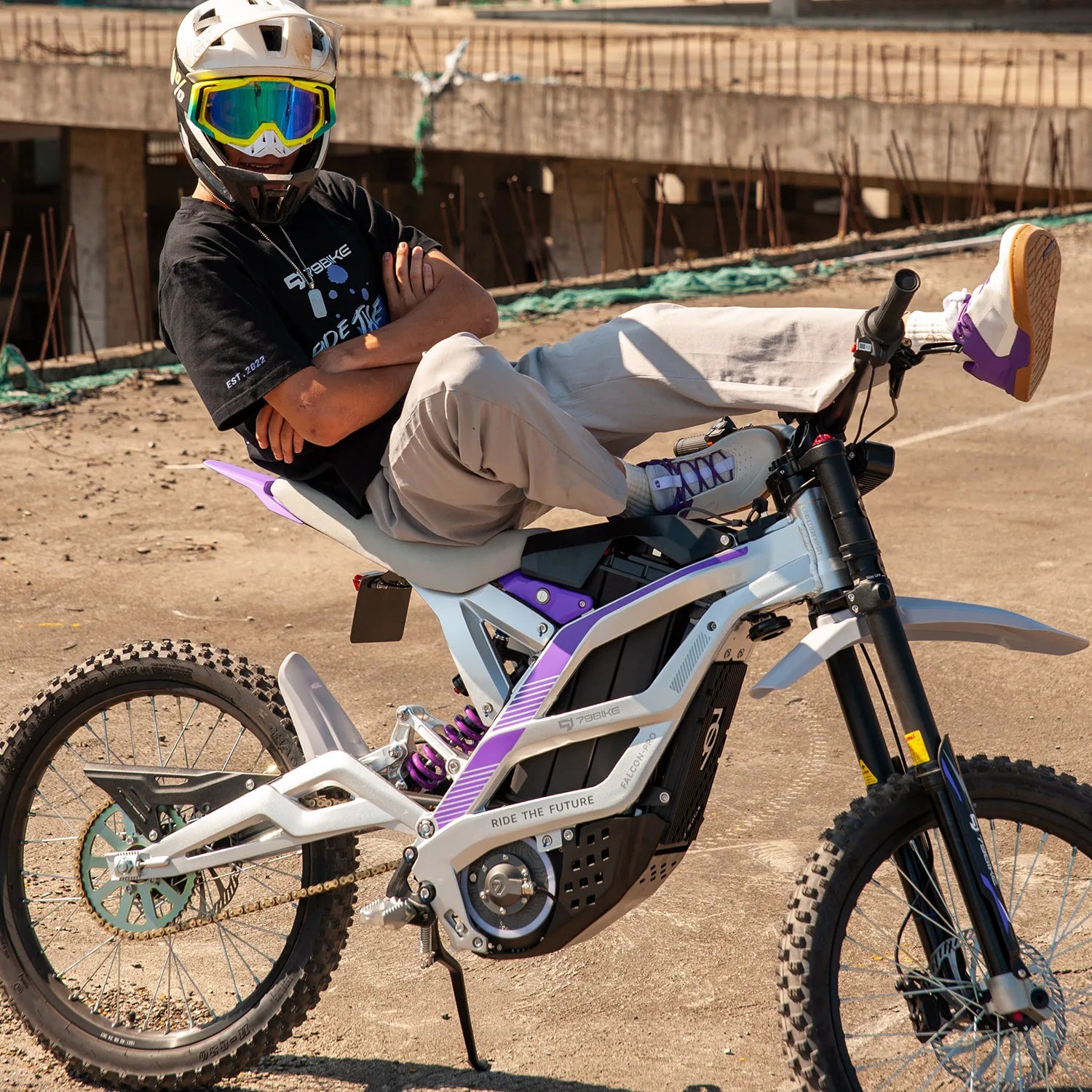 JMT-359306 Electric Off-Road Dirt Bike 8500W Full Suspension Aluminum Alloy , Top Speed 27.9 mph