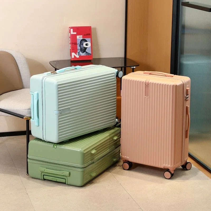 JMT-361738 Three-Piece Spinner Luggage Set with Matching Carry-On Suitcase and Travel Bag