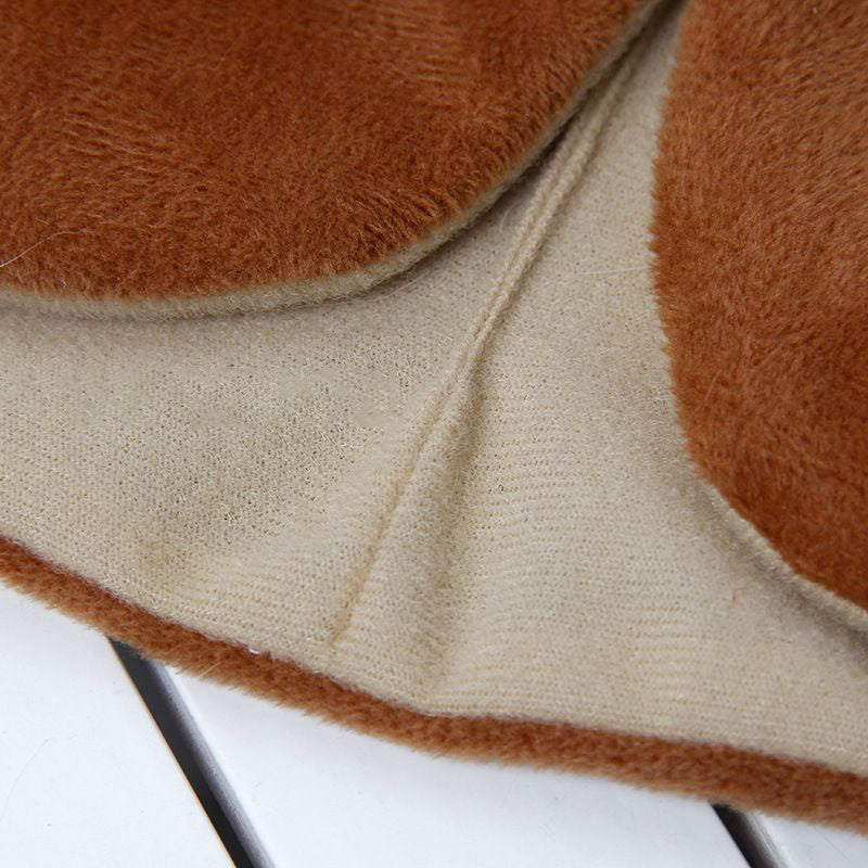 JMT-380618 Pet Cold-Proof Adjustable Cloak Shawl for Cats - Comfortable and Stylish Winter Coat