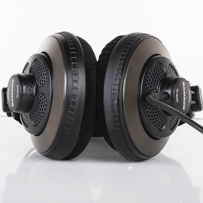 JMT-394122 Samson SR850 Professional Reference Headset with Open Ear Design and Adaptive Adjustment for Studio Use