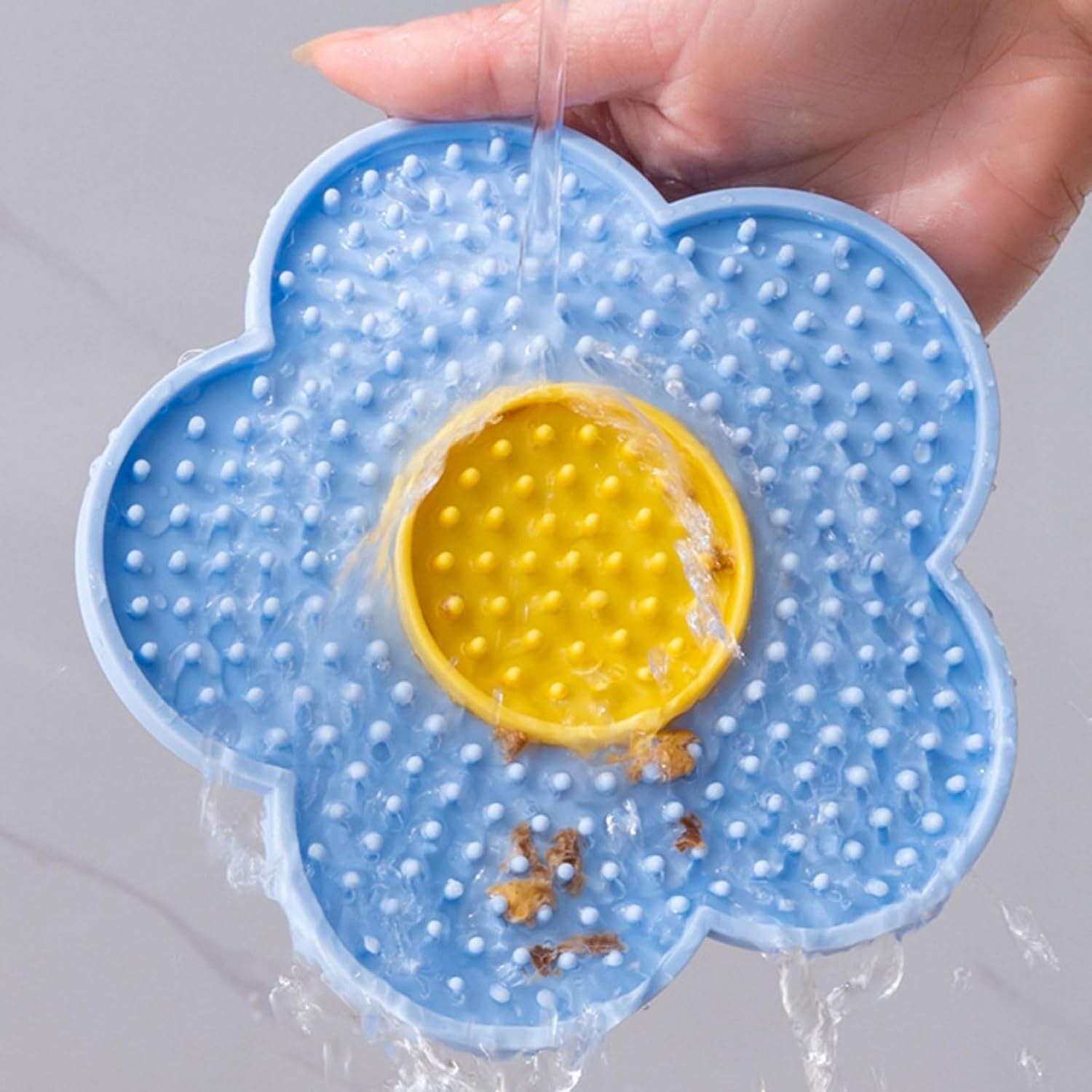 JMT-402186 Silicone Flower-Shaped Licking Mat with Suction Cups for Dogs and Cats, Slow Feeder for Treats