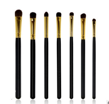 JMT-406090 Set of 7 Wooden Handle Eye Shadow Brushes with Horse Hair Bristles